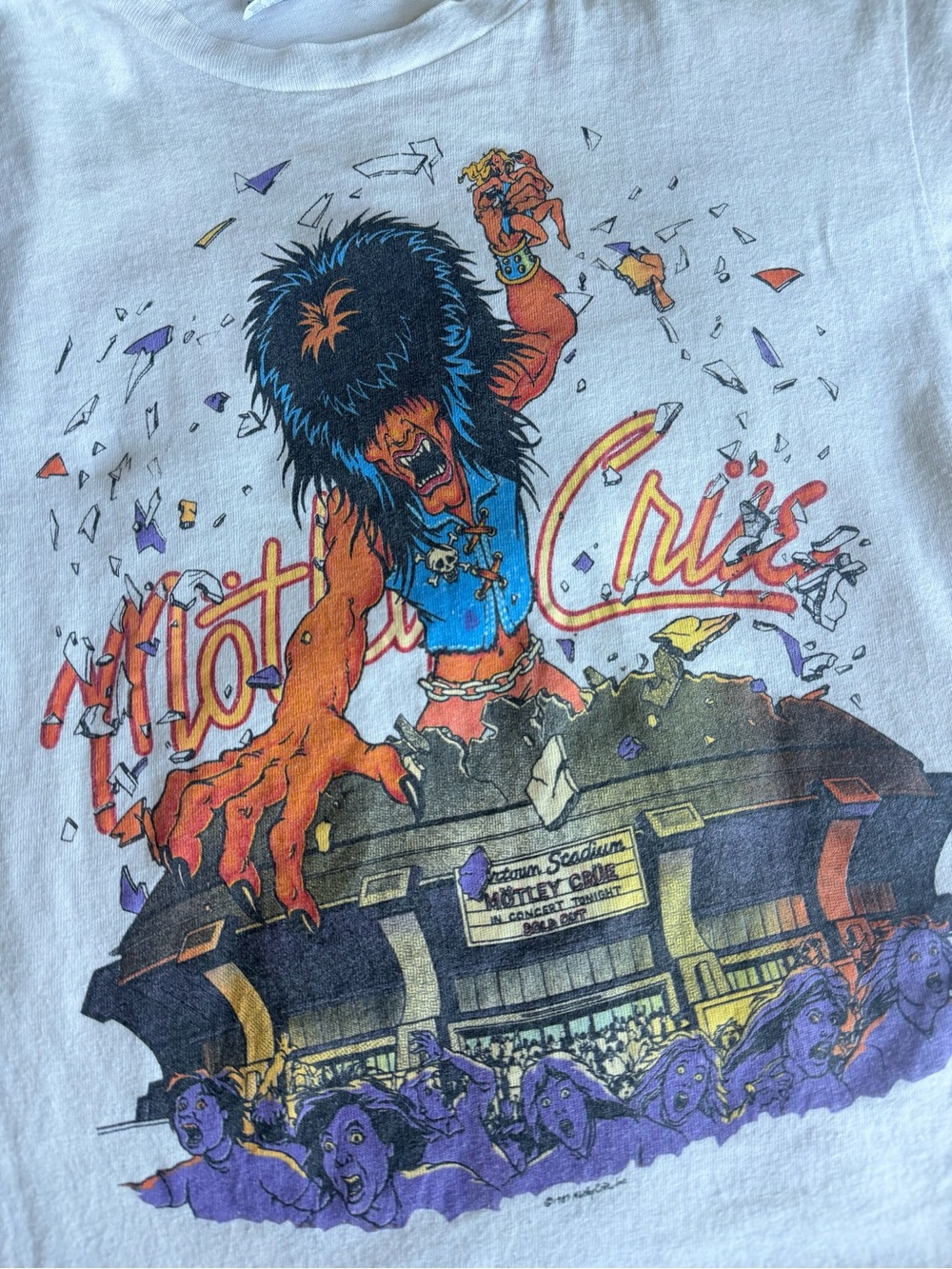 Vintage 1987 Motley Crue Tour Tee Girls Girls Girls Band Shirt Rare L